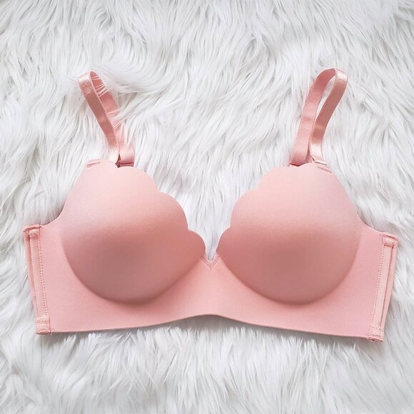 Peach + Lavender mermaid scallops wireless duo colored push-up bra - Picture 1 of 5